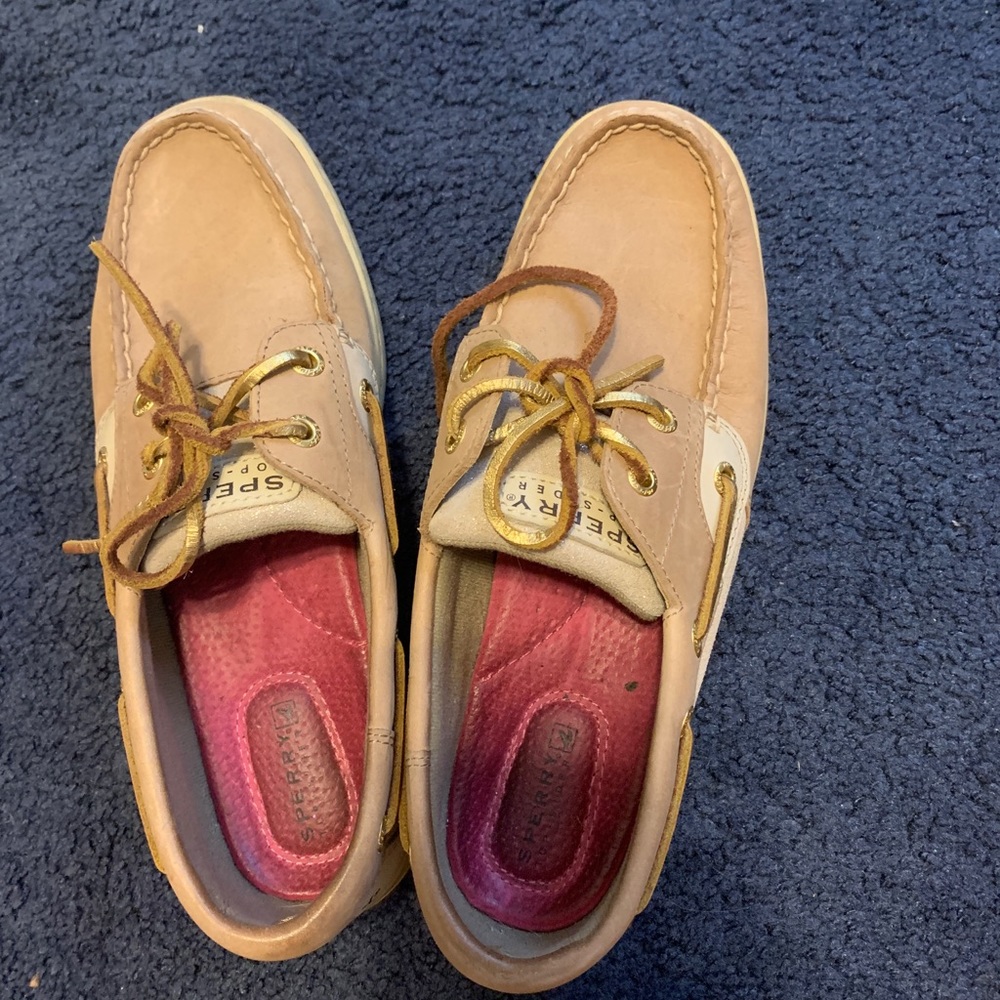 Sperry’s size 7.5